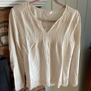 LC Lauren Conrad women’s off white long sleeve blouse. Size Medium.